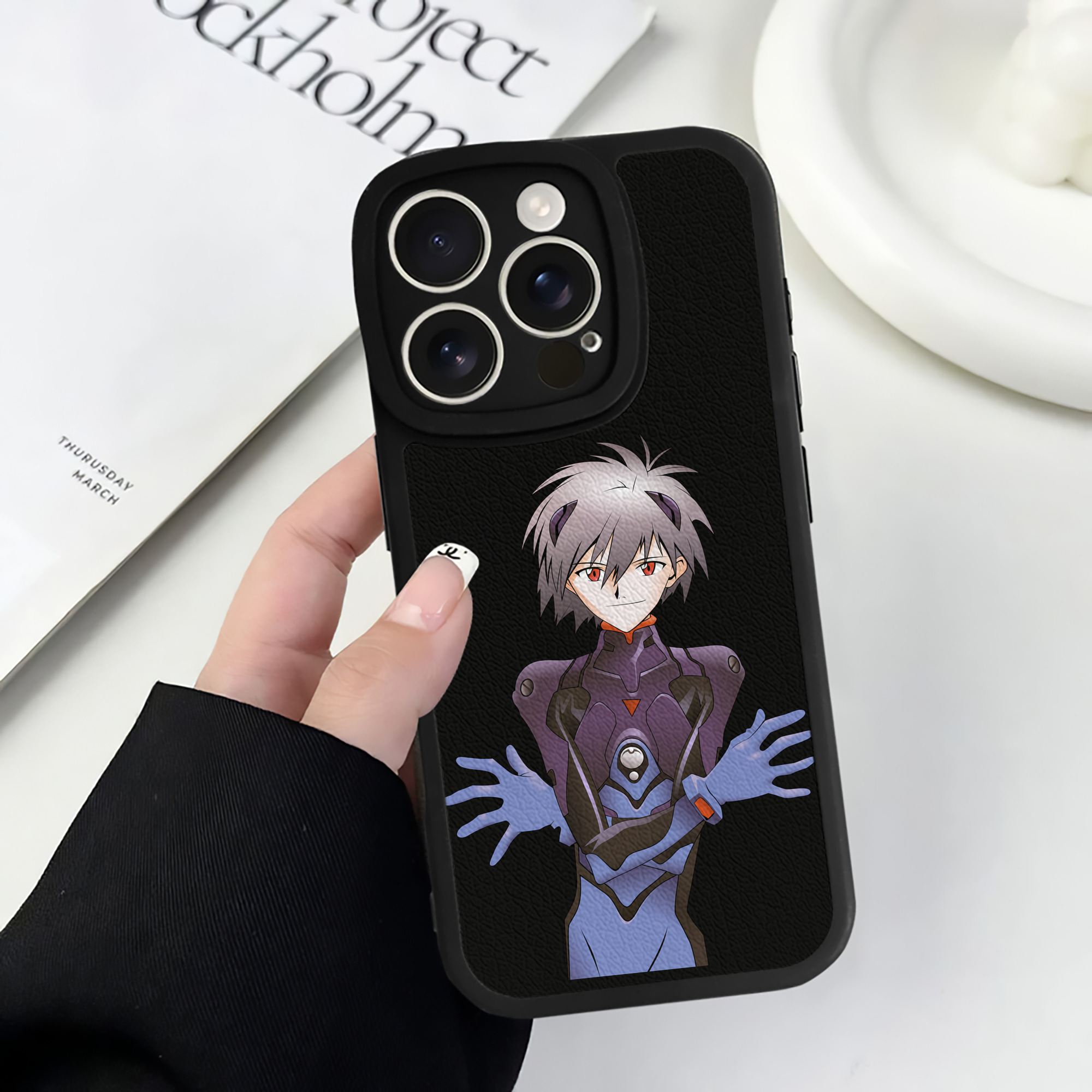 （画像用） EVA 新世紀エヴァンゲリオン 【iPhone 16シリーズ対応】シリコンスマホケース（レザー調） 材質：シリコン